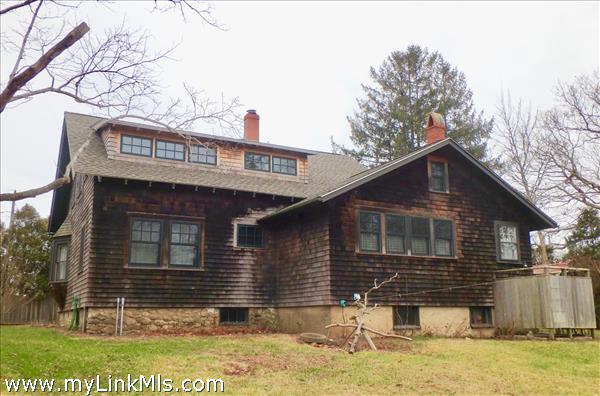 15 Spindles Path Oak Bluffs MA