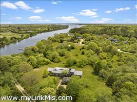 Waterfront lifestyle - Tisbury Great Pond family compound.