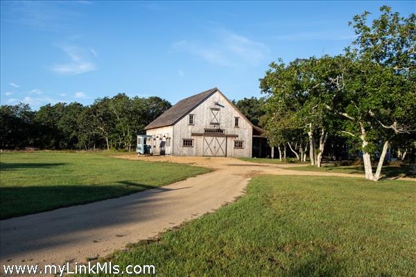 1700 sq. ft. Amish Barn