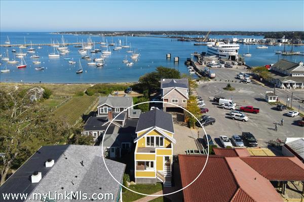 Expansive Views over Vineyard Haven Harbor, Vineyard Sound and Cape Cod Shoreline!
Steps to Ferry Port, village/ town and  sandy town beach!