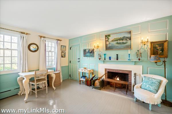 Guest bedroom
