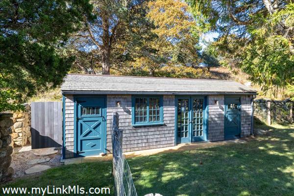 Garden shed