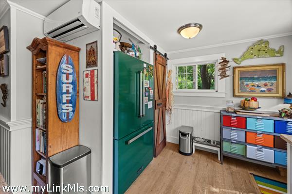 ...with a back door to the deck