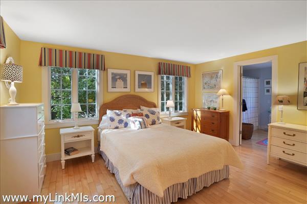 5th of 6 bedrooms (guest house 1st bedroom) en-suite