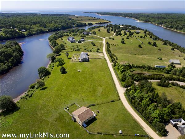104 Pond View Farm Road, West Tisbury