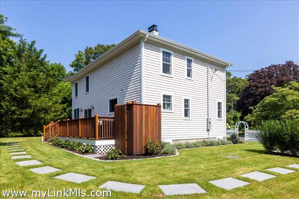 5 Pine Tree Lane