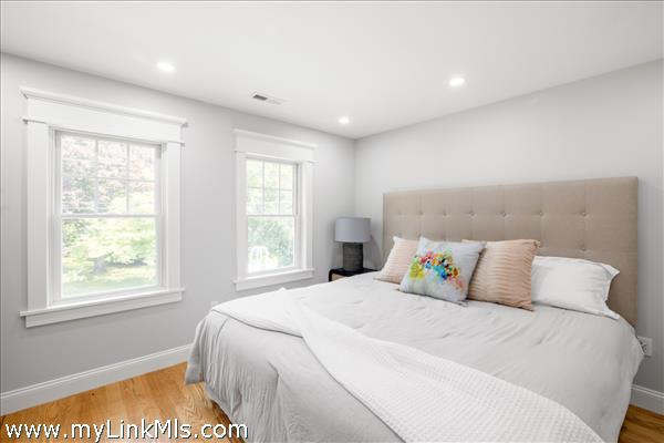 Guest bedroom