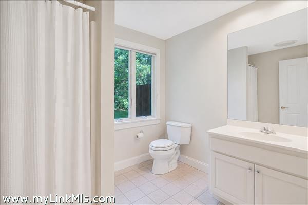 private bath to 1st floor bedroom