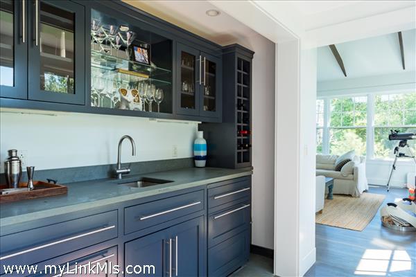 Wet bar off of the living room