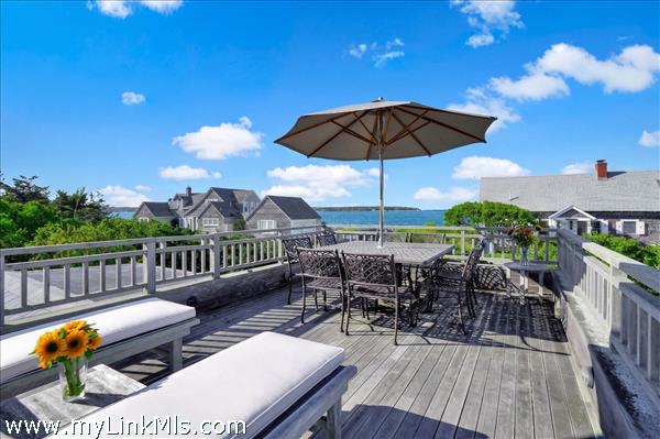 Rooftop deck