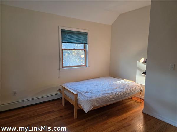 Cozy Second floor bedroom