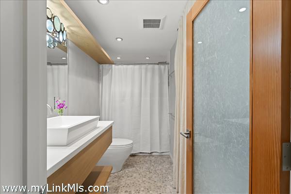 Bathroom #5