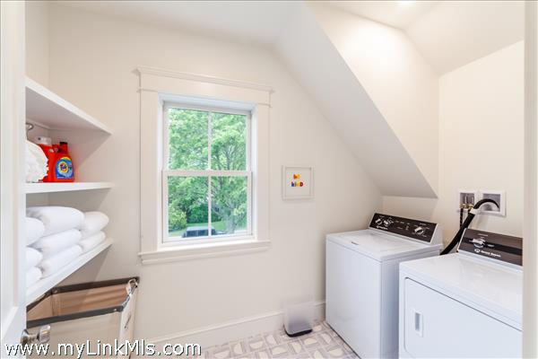 2nd floor laundry