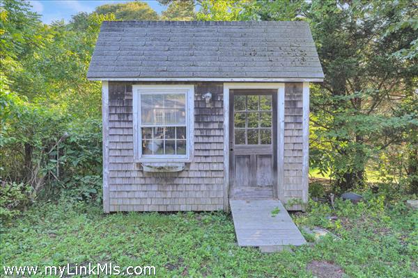 Vintage Shed