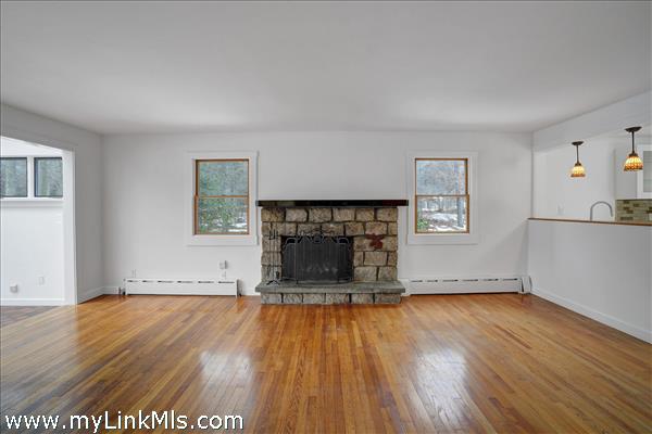 Main House Living Room, Fireplace