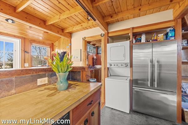 Guest House Kitchen