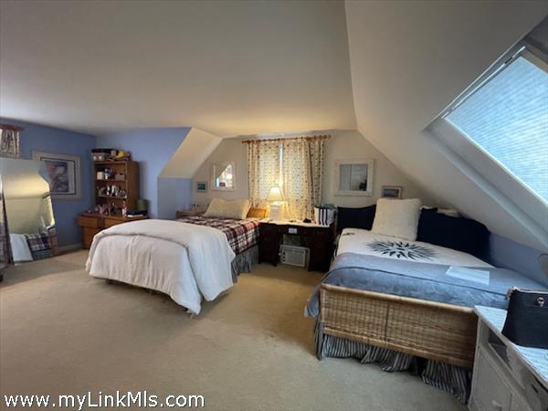 third pic of one oversized bedroom up