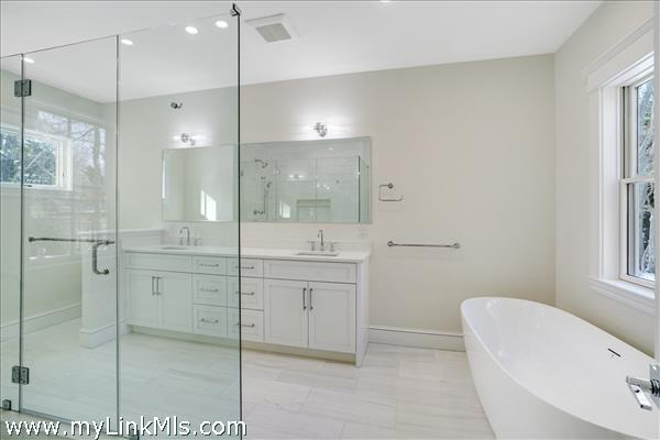 1st floor primary bath
