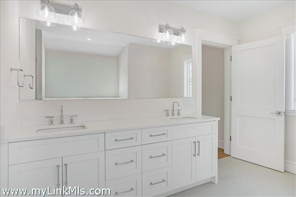 2nd floor primary bath