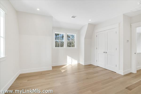 2nd bedroom of 4 bedrooms