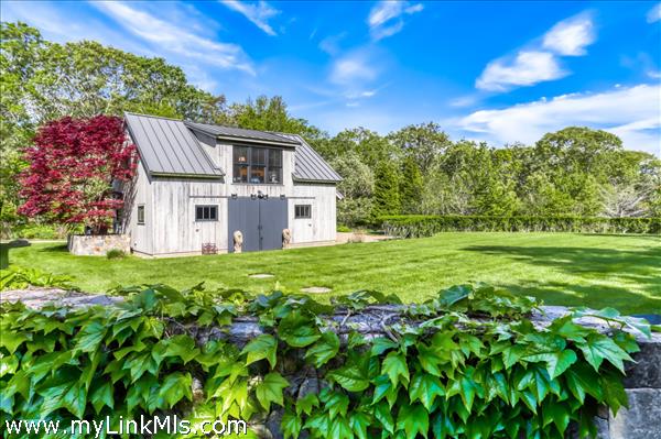 Two car barn with guest suite