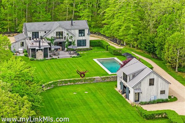 9 Ridge Hill Road, Chilmark