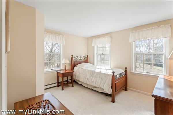 2nd Floor - bedroom