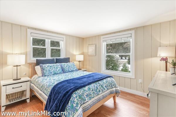 Guest bedroom