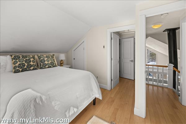 ...and with direct access to the full bath