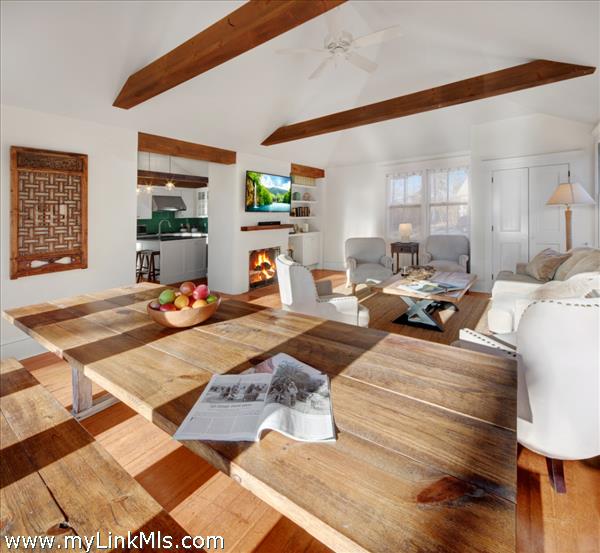 dining lounge
