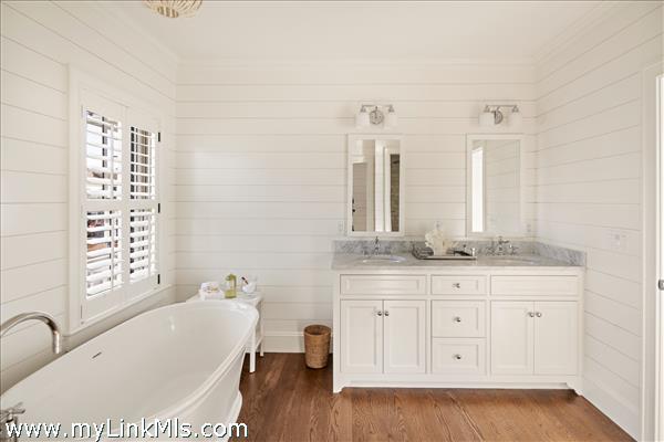 Ensuite