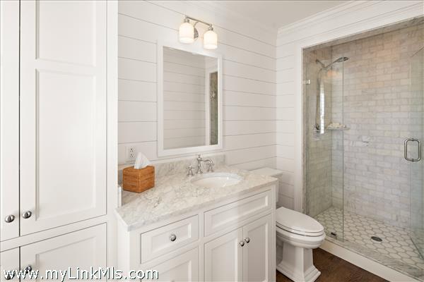 Ensuite