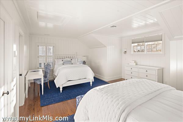 Carriage House Bedroom #7