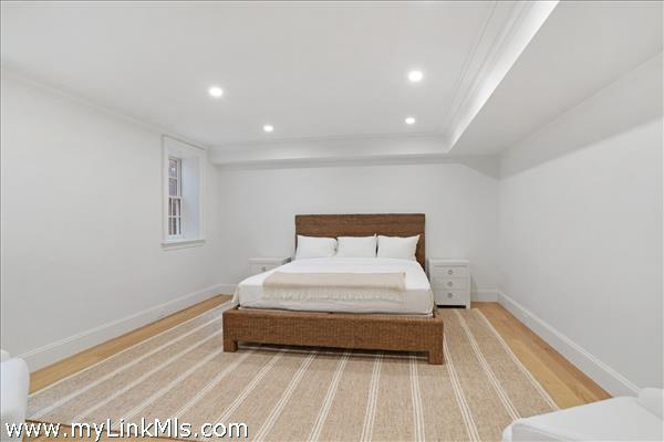 Lower level bedroom suite