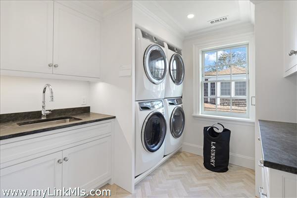 2nd floor laundry