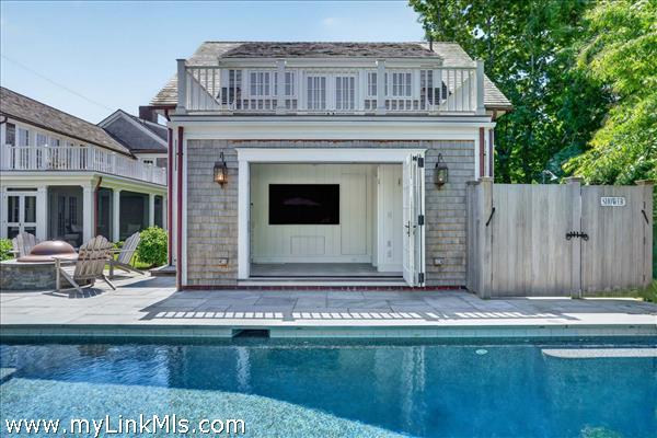 Pool Cabana