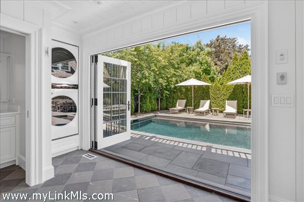 Pool Cabana