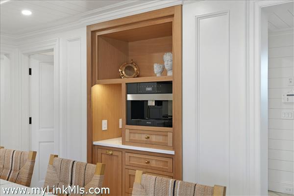 Kitchen coffee bar