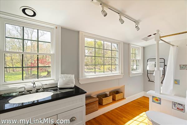 Primary suite bath