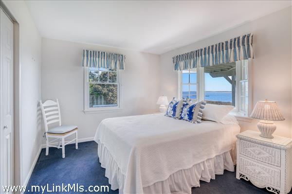First floor bedroom (2)