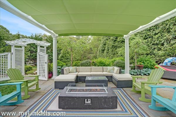 Outdoor Seating Area