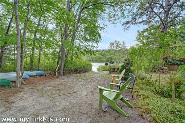 Path to Fresh Pond