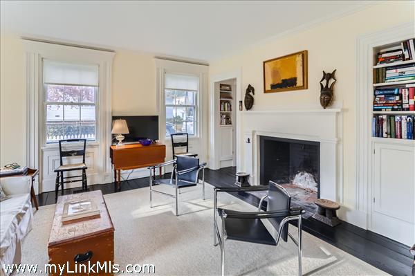 there are 5 fireplaces in the home