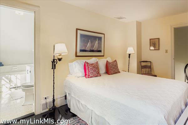 the second ensuite upstairs - bedroom #4