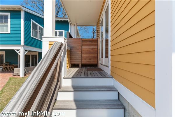 Porch with outdoor shower