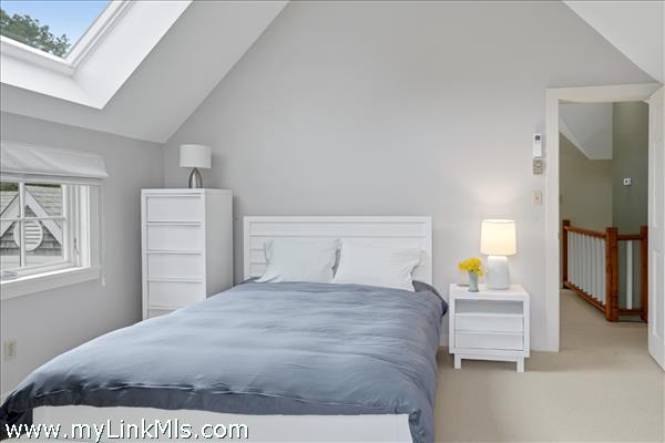 2nd level bedroom (2)