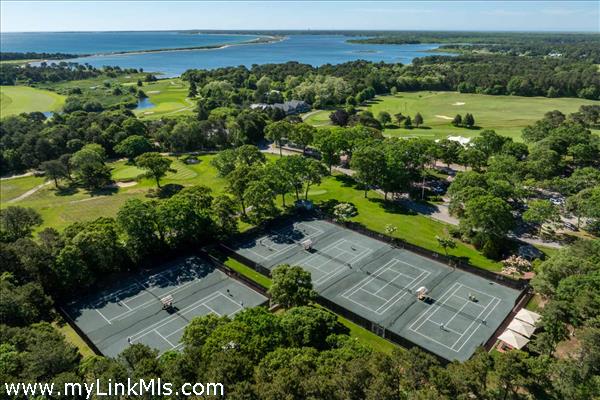 Farm Neck Tennis