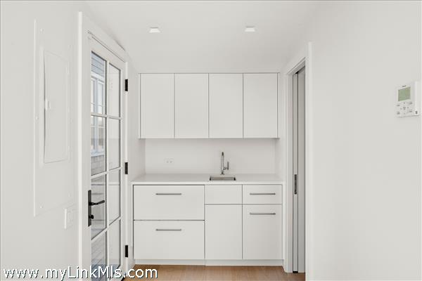 The Gym Wet Bar