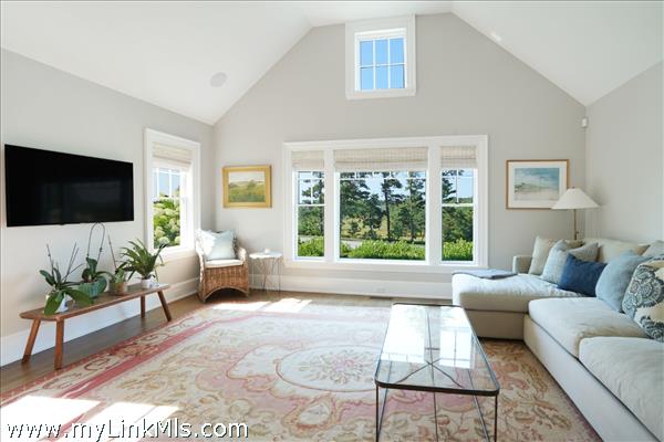 Livingroom/den