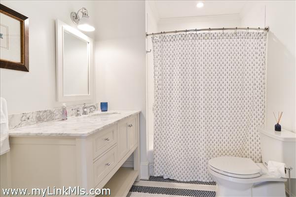 Guest bedroom bathroom